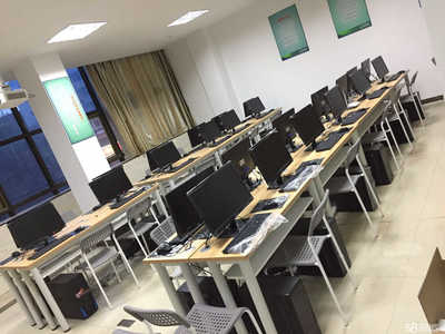 新余市易誠會(huì)計(jì)教育 專業(yè)會(huì)計(jì)培訓(xùn)，助力職業(yè)發(fā)展